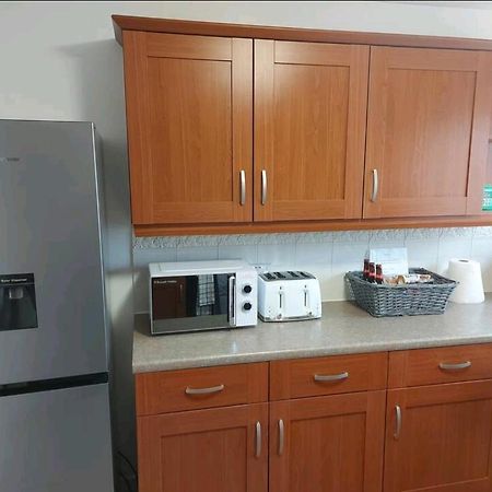 2 Bedroom Apartment Exhall Exterior photo